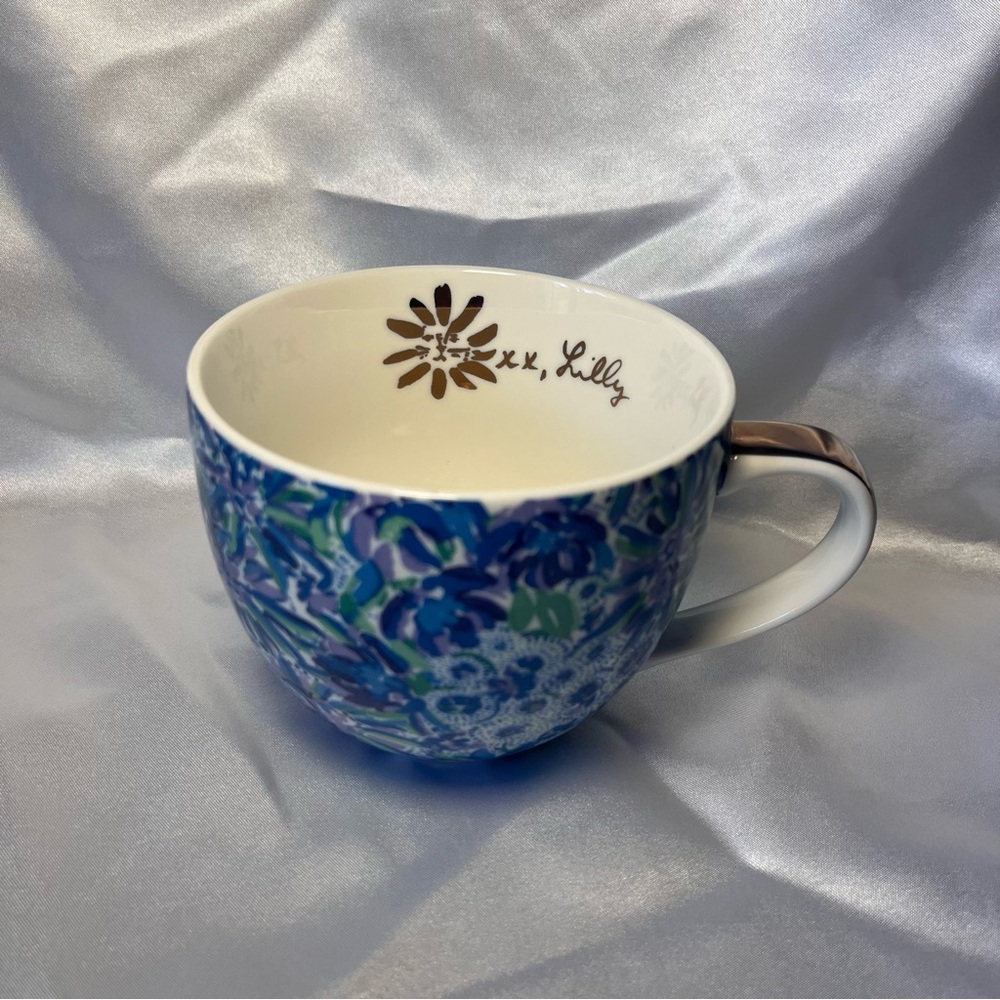 Lilly Pulitzer •‎ “Hidden Cat” Floral Mug